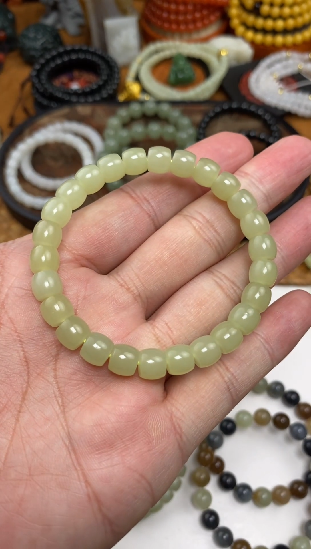 颈饰未镶嵌和田玉手串