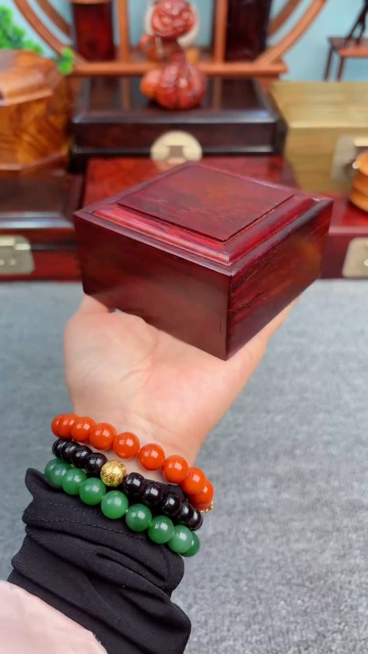 【闪购商品】老板娘推荐小叶方机关盒