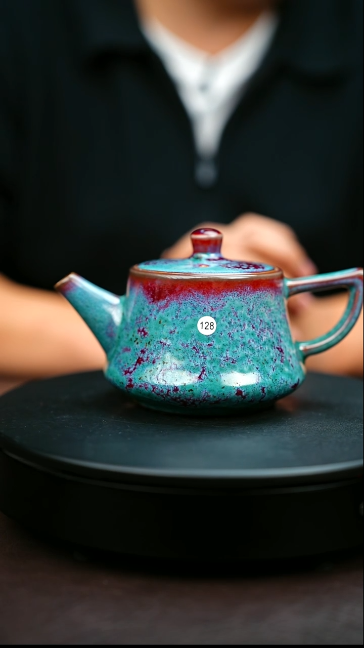 128#原矿钧瓷炉钧釉井栏壶