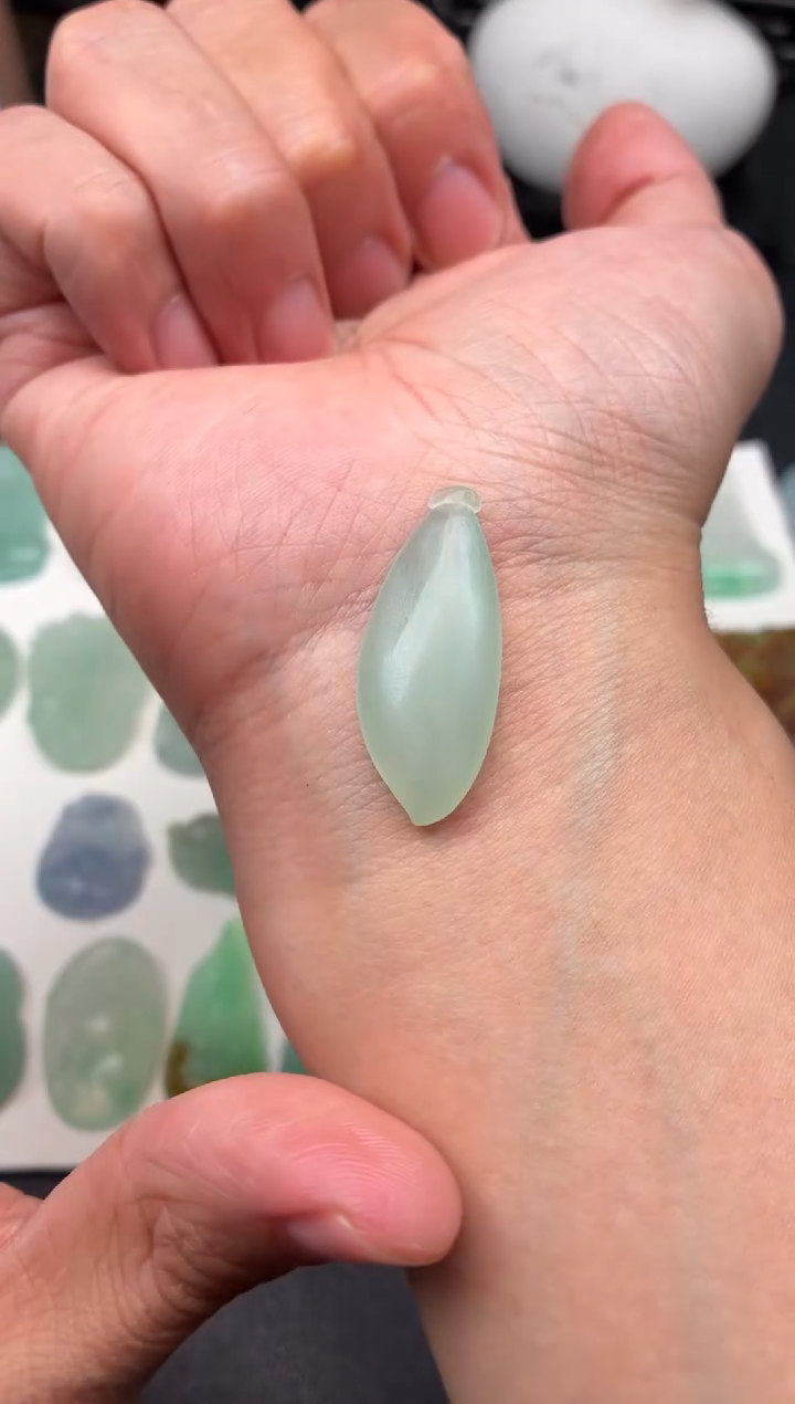 未镶嵌定制翡翠翡翠