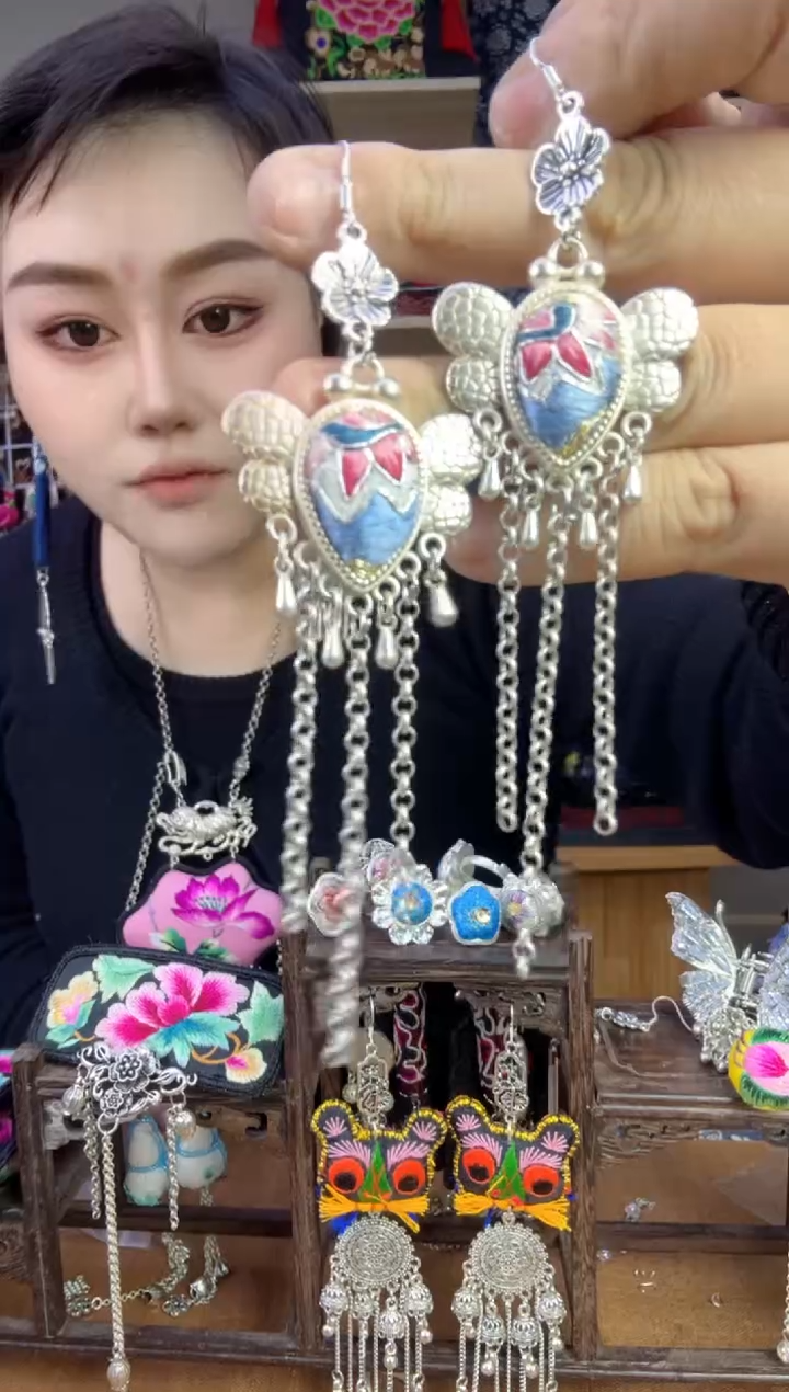 【闪购商品】刺绣纯手工苗绣非遗耳环