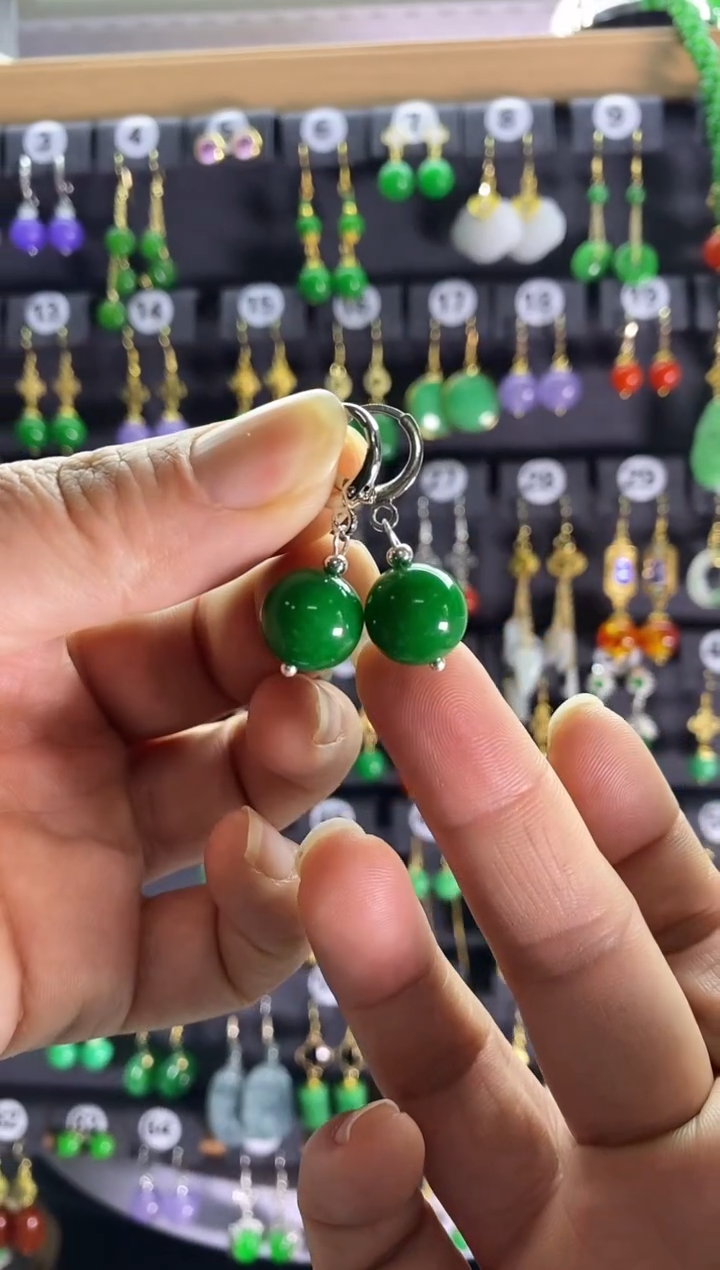 【闪购商品】翡翠耳饰银S925镶嵌967....