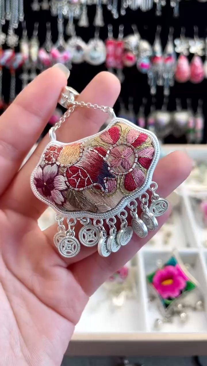 【闪购商品】织绣非遗刺绣饰品