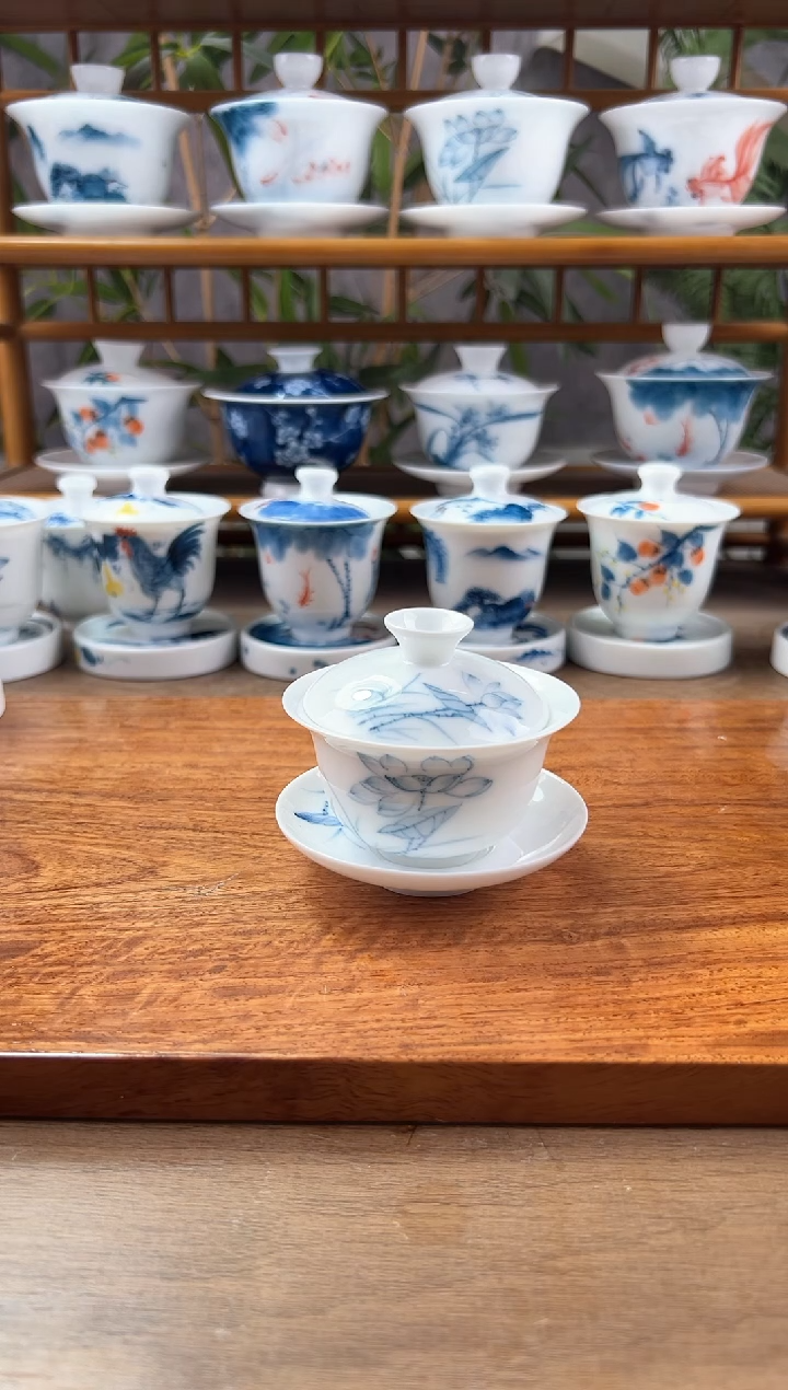 微瑕素莲80ml三才盖碗