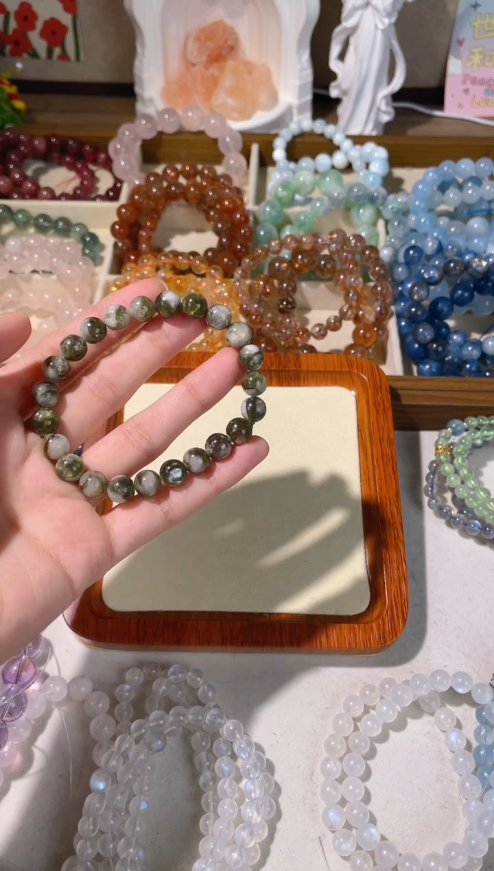 【闪购商品】烟晶手链银S925镶嵌绿祖母晶8加