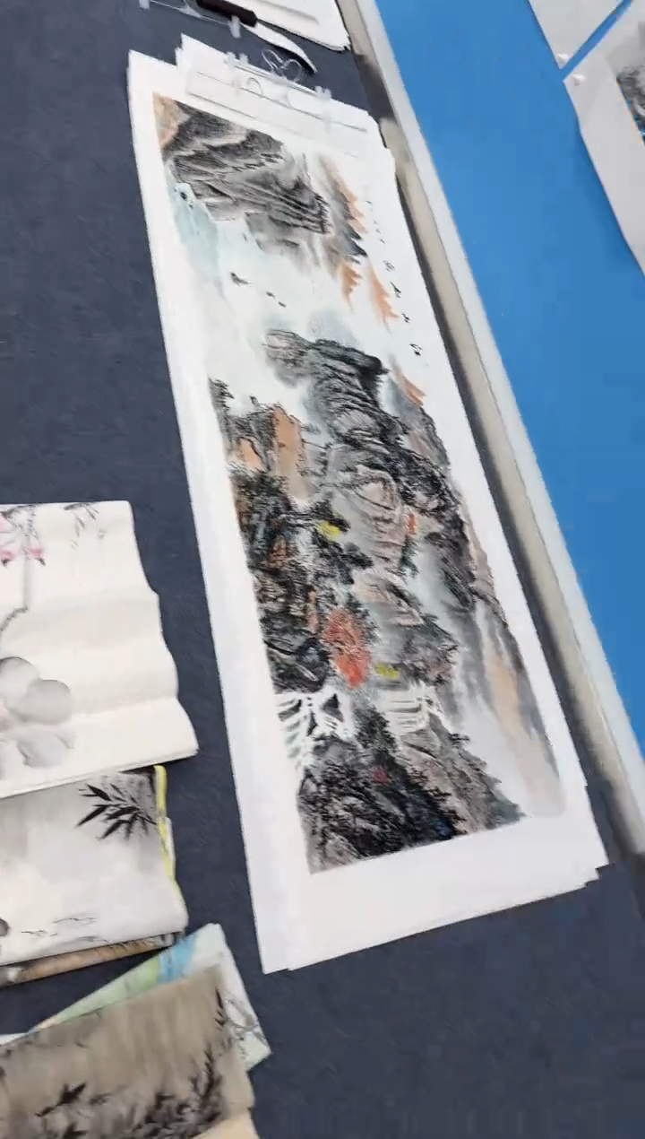 国画顾*侠江山如画同类型随机