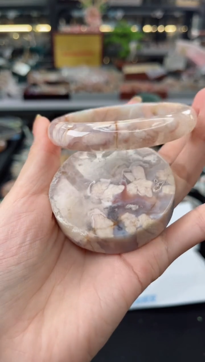 【闪购商品】石英质玉手镯未镶嵌61圈口（赠品镯心）345267