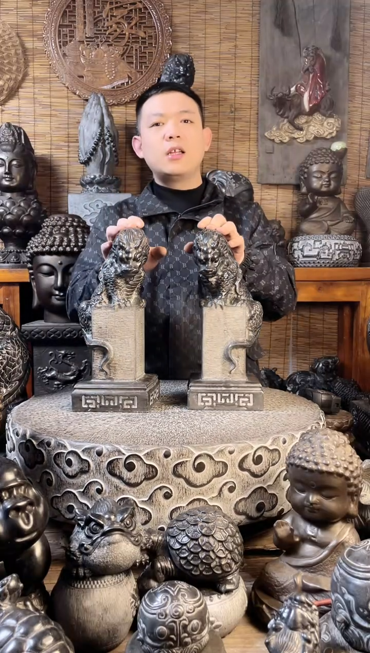 【闪购商品】34吸水兽立柱一对天然青石雕刻