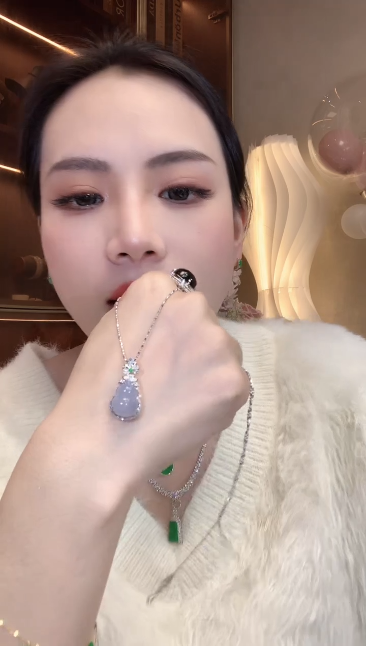 【闪购商品】翡翠吊坠(不含链)18K金镶嵌A6 紫货有一定色差