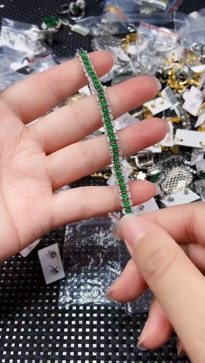 翡翠未镶嵌耳饰1111111111