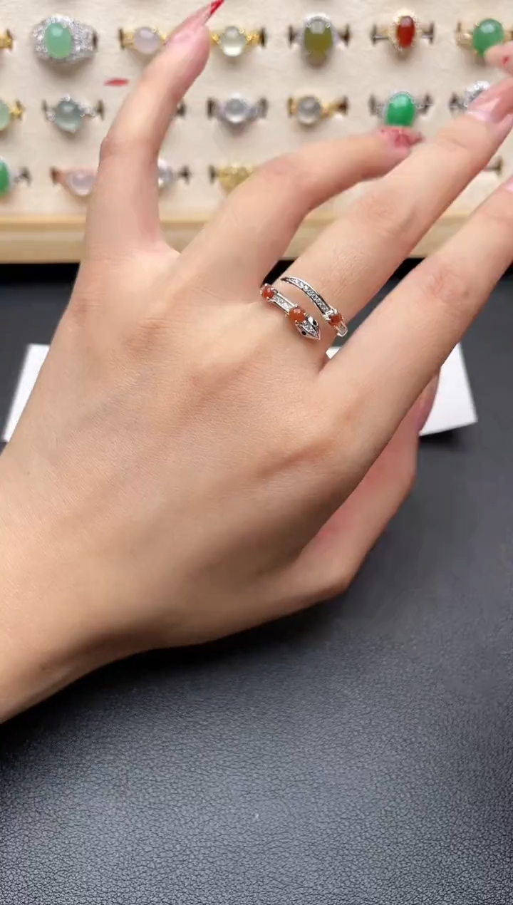 【闪购商品】翡翠戒指银S925镶嵌一物一证一礼盒