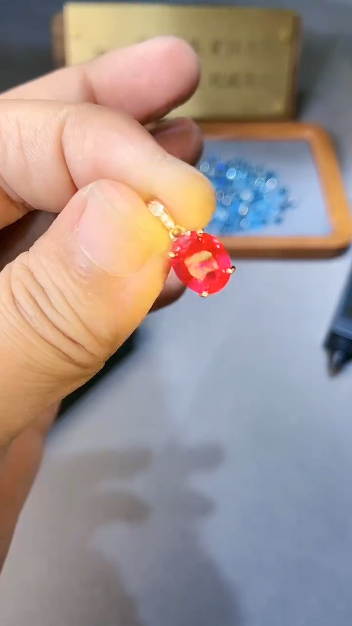 【闪购商品】红宝石颈饰银S925镶嵌35