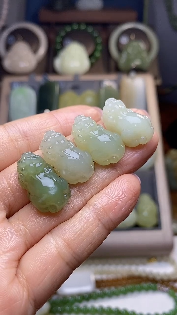 【闪购商品】和田玉颈饰未镶嵌貔貅