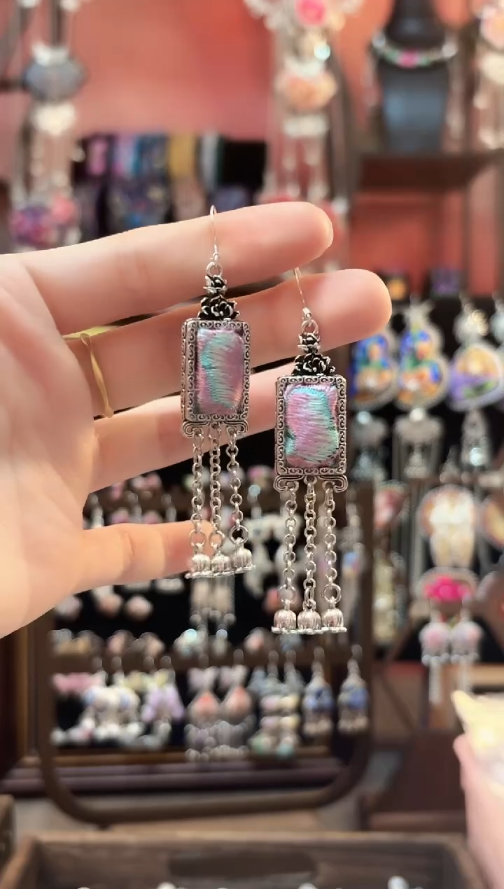 织绣云织谣民族风精美饰品   204