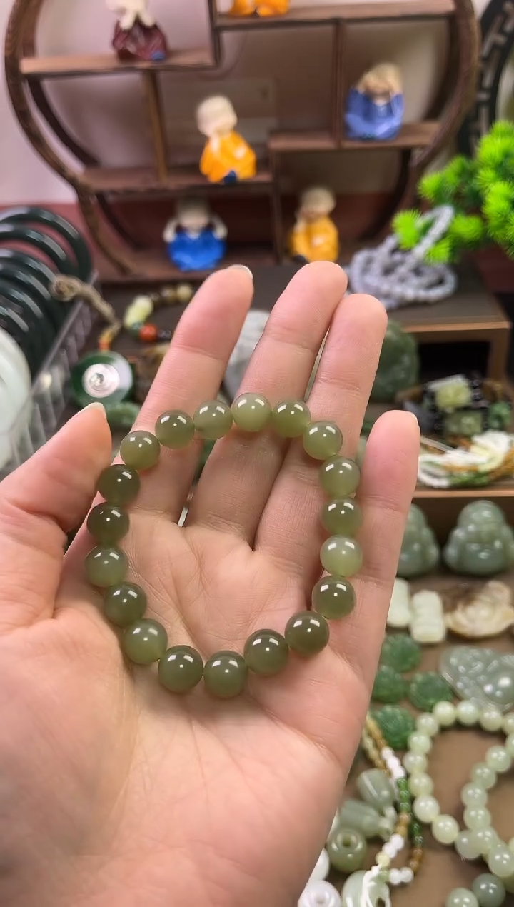 未镶嵌和田玉手链多样性发货发其一