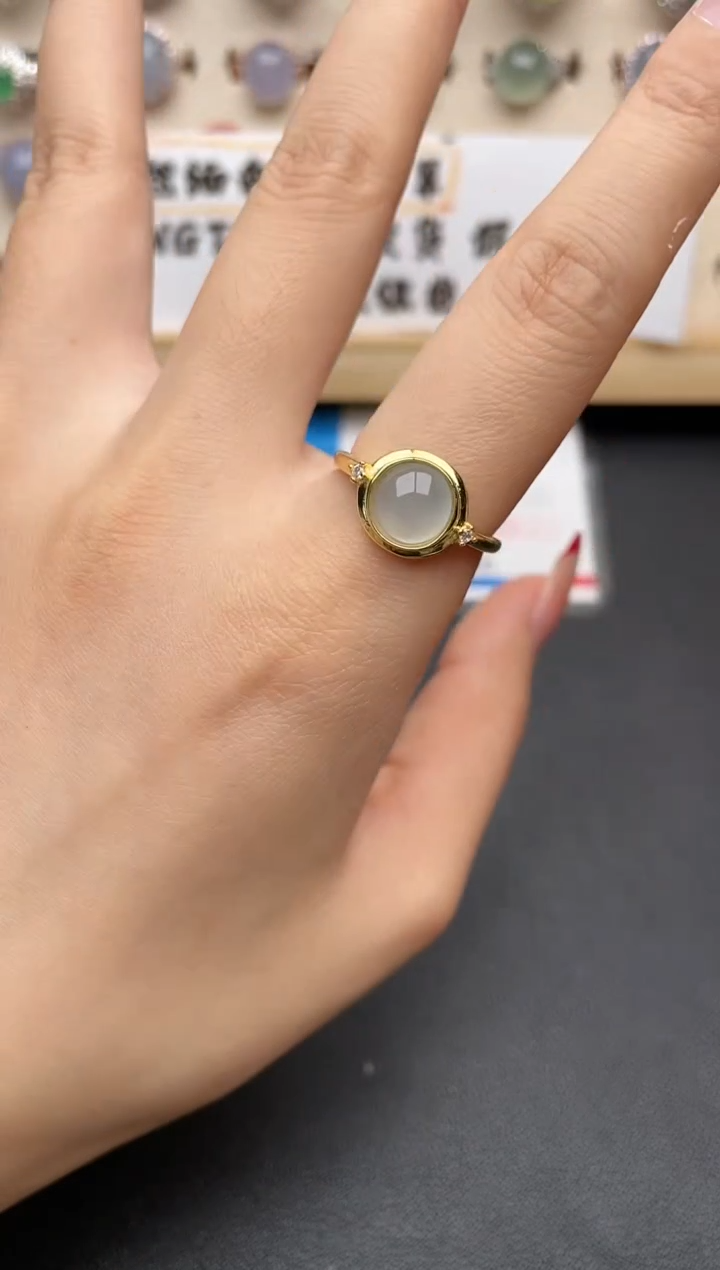 【闪购商品】翡翠戒指银S925镶嵌一物一证一礼盒