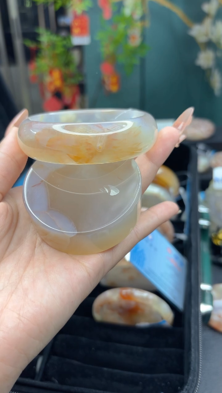 【闪购商品】石英质玉手镯未镶嵌663（62圈赠送镯心）