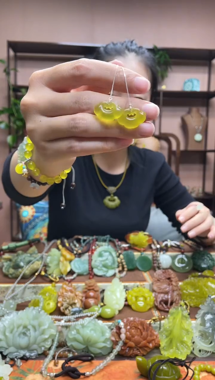 银S925镶嵌岫玉颈饰多样性发货发其中之一