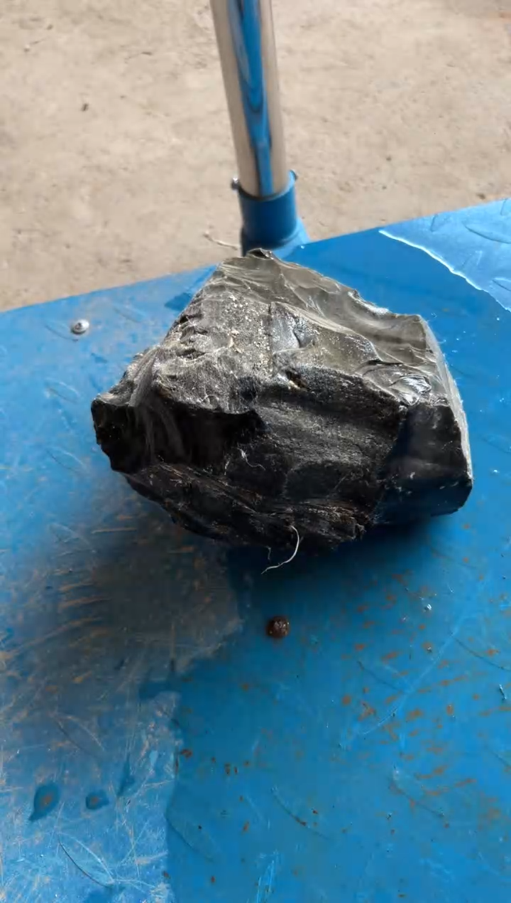 未镶嵌黑曜岩珠宝奇石要***菜天然金曜石原石拍3单99发1