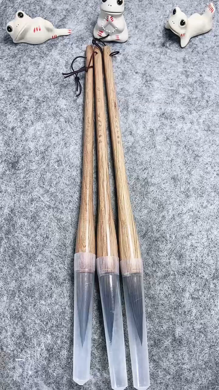 （凌云）灰尾大楷毛笔三支