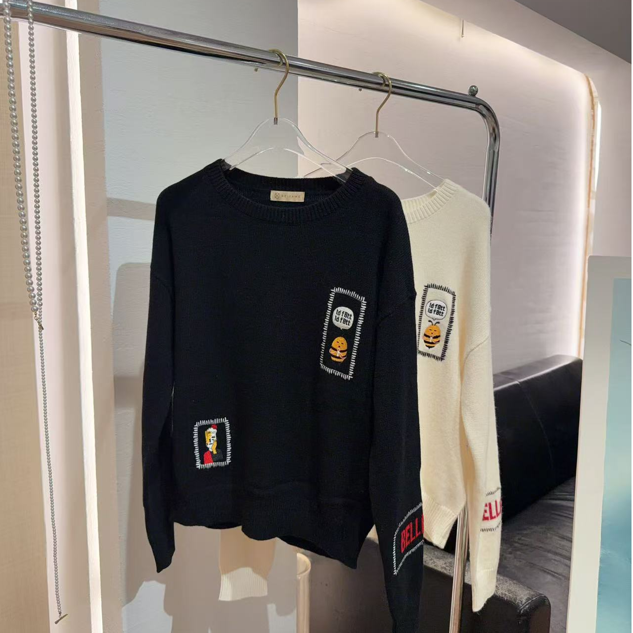 M1699【库存勿动】设计感百搭蜜蜂刺绣针织衫 衣长60款号YR1378