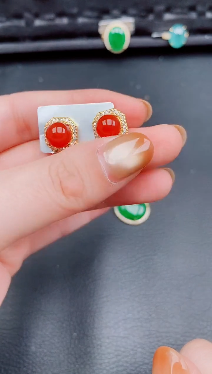 【闪购商品】玛瑙/玉髓耳钉银S925镶嵌天然a货翡翠440