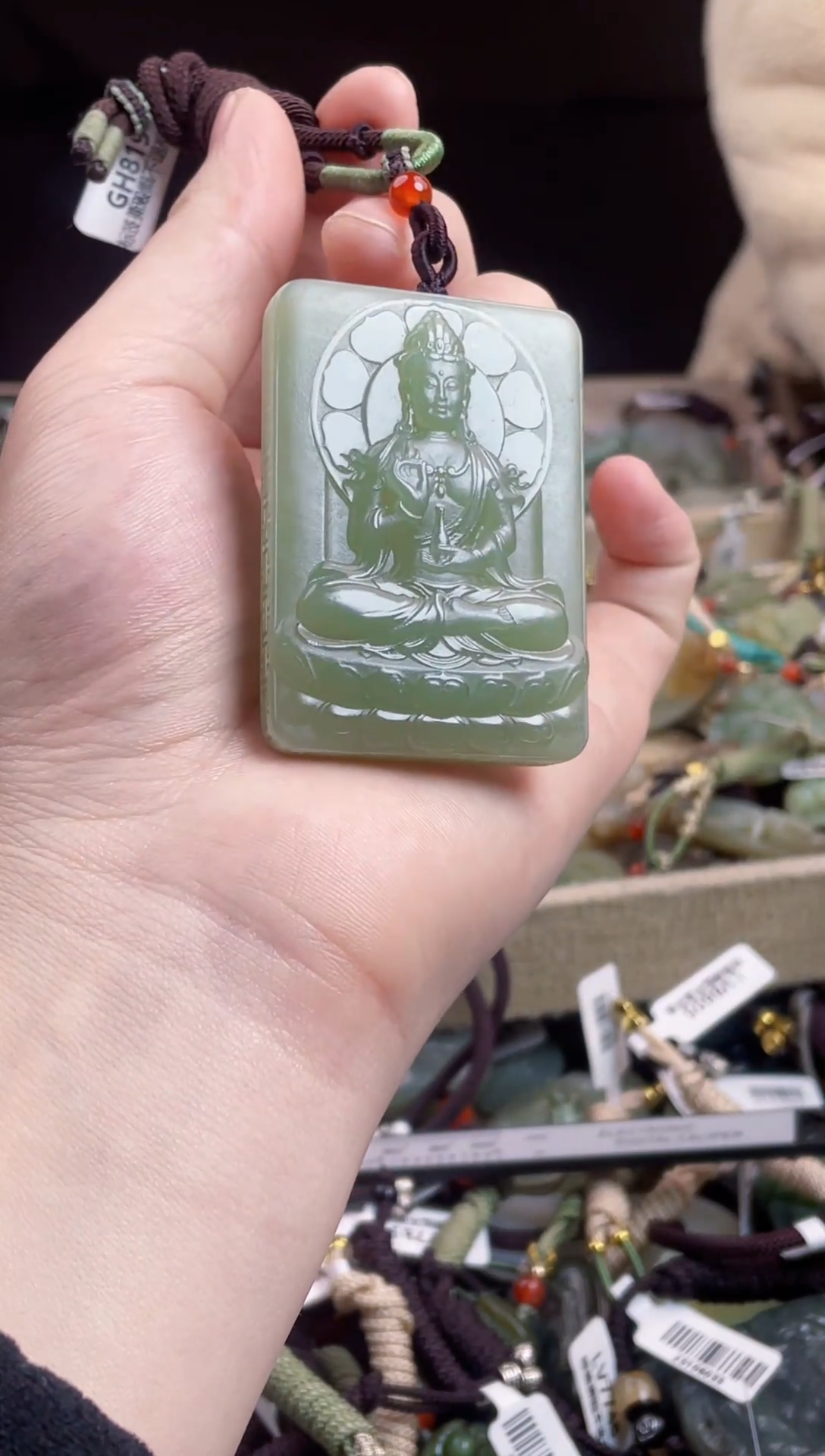 颈饰未镶嵌和田玉1