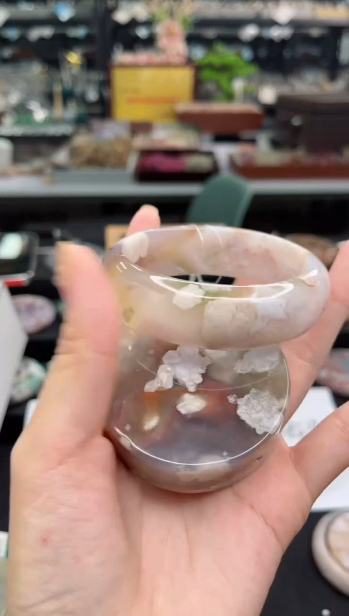 【闪购商品】石英质玉手镯未镶嵌56圈口（赠品镯心）106272