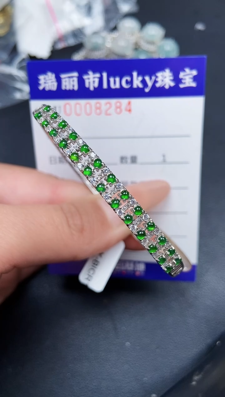 【闪购商品】翡翠颈饰银S925镶嵌8284