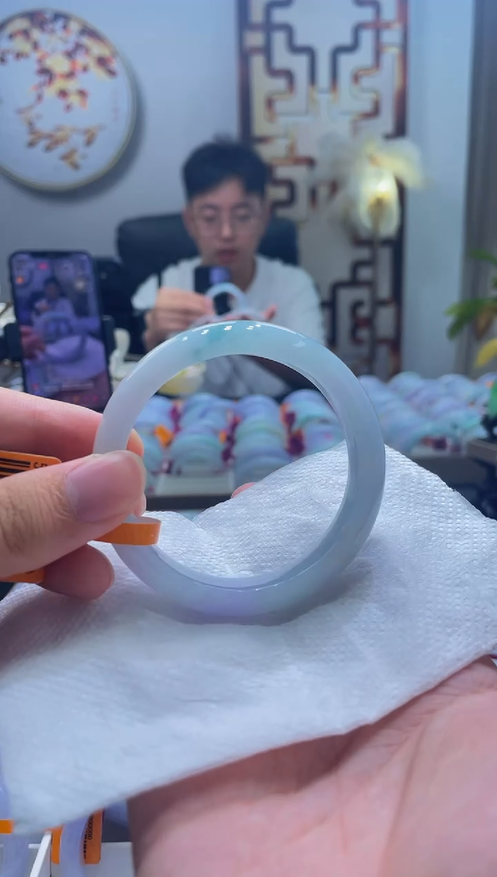 翡翠手镯未镶嵌229-55