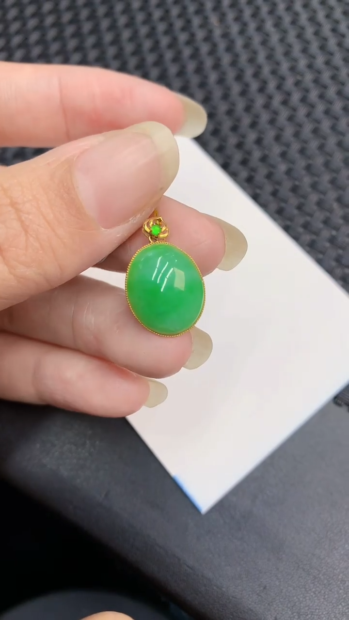 【闪购商品】翡翠颈饰18K金镶嵌            8