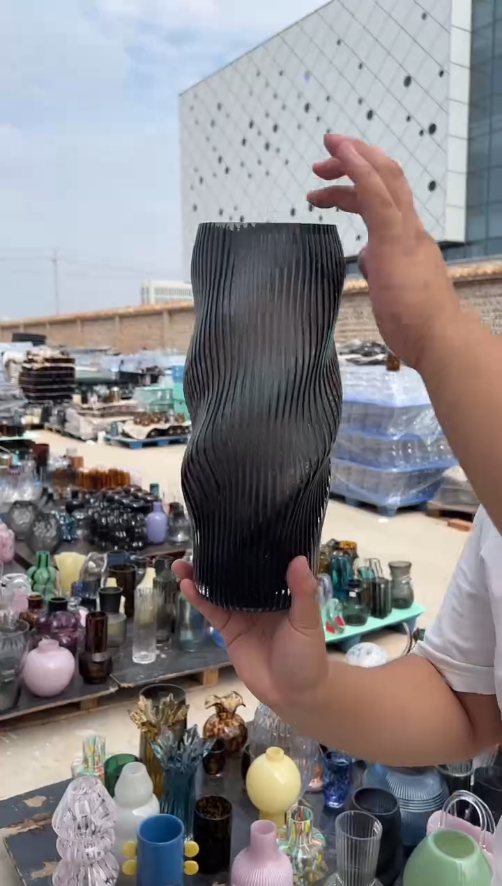 玻璃花瓶用于客厅桌面插花装饰