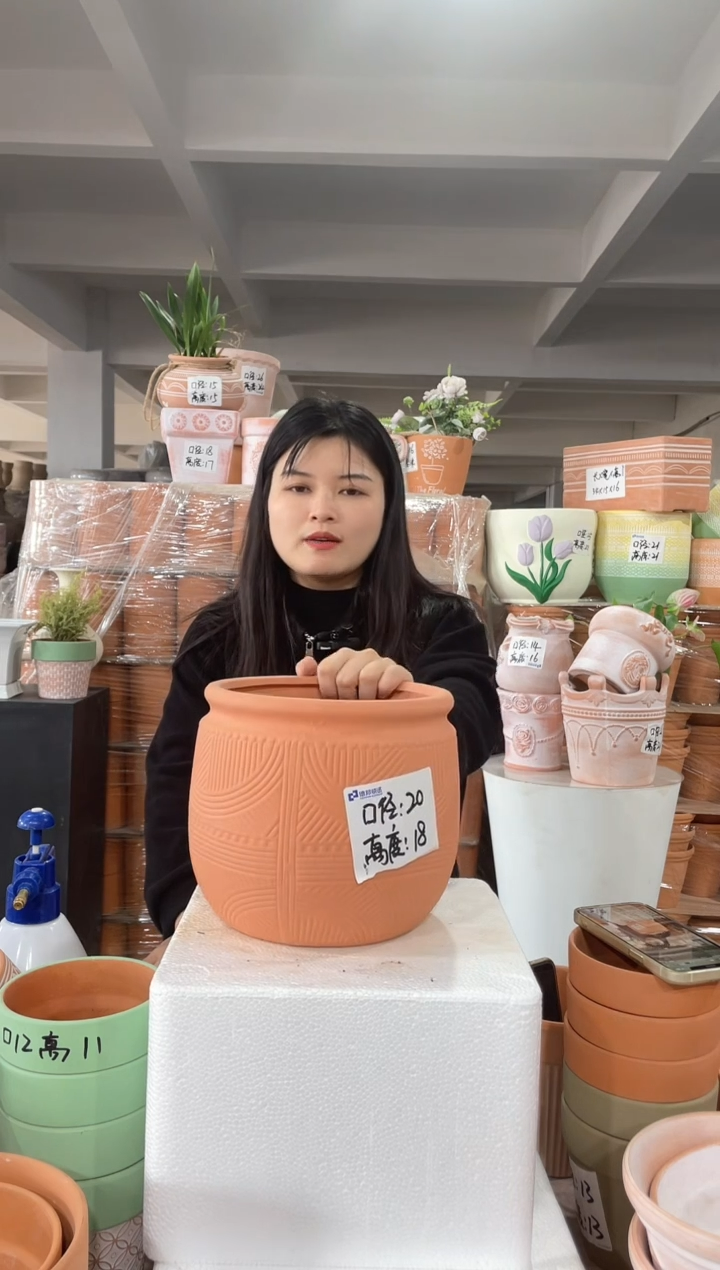 【闪购商品】红陶经典几何陶罐20-18