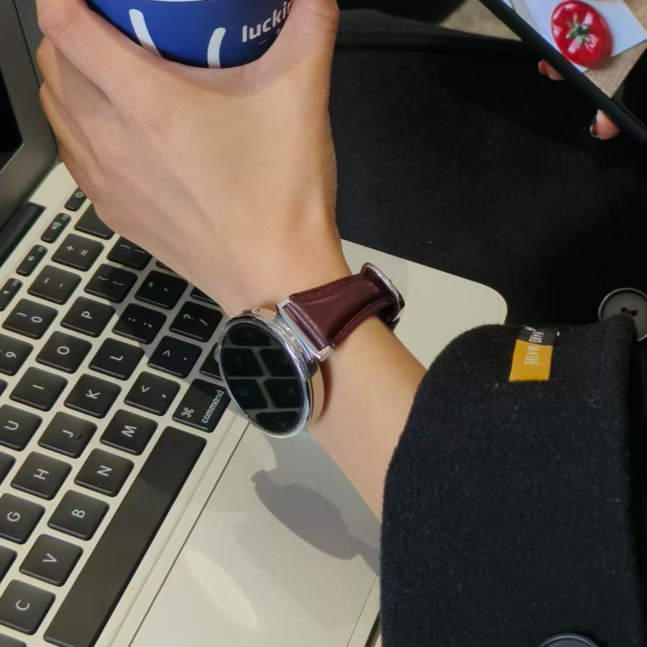 适用智能手表GT6柔软百搭油蜡皮真皮表带GT5显白透气Watch4复古