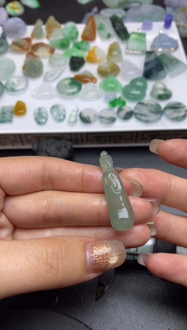 【闪购商品】定制翡翠未镶嵌翡翠毛货~