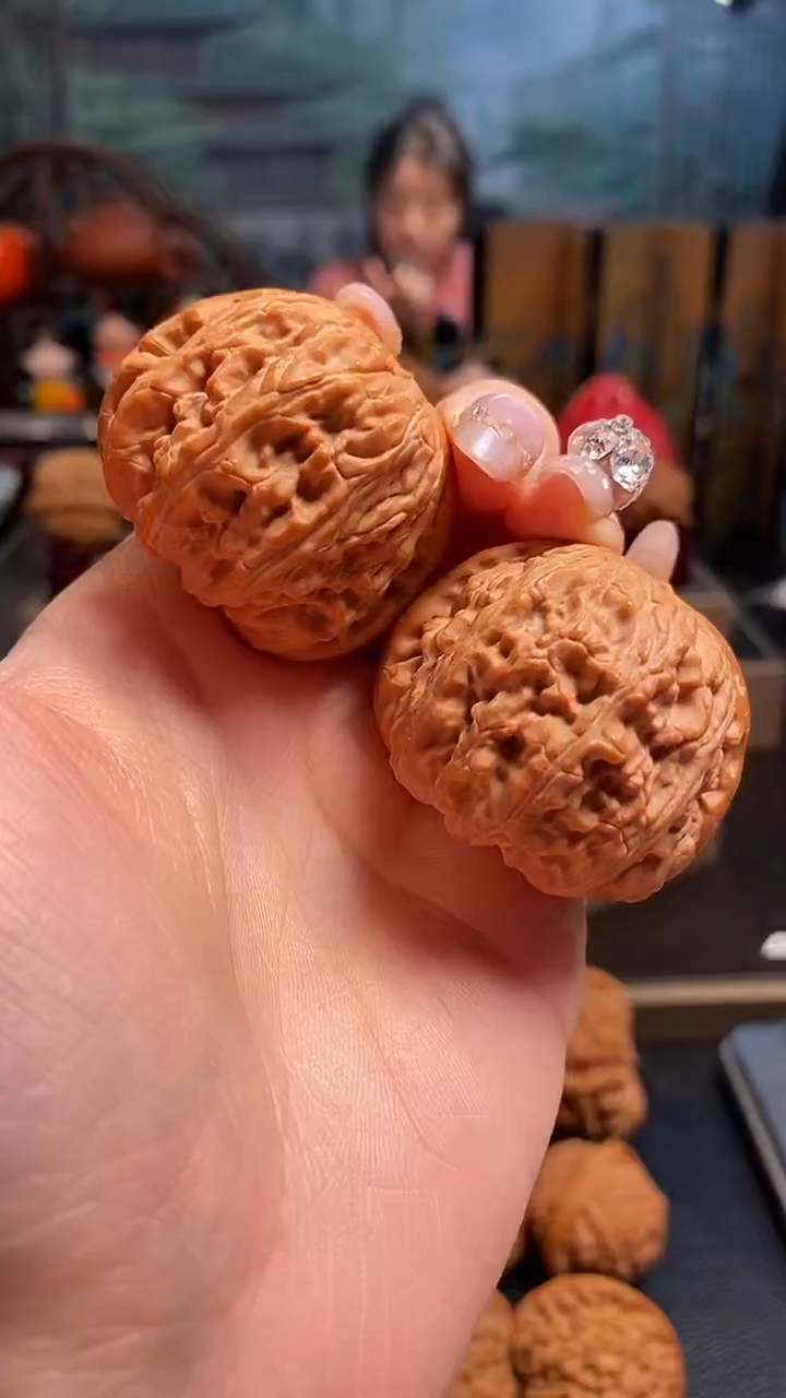 【闪购商品】文玩核桃吊坠H426白狮子41