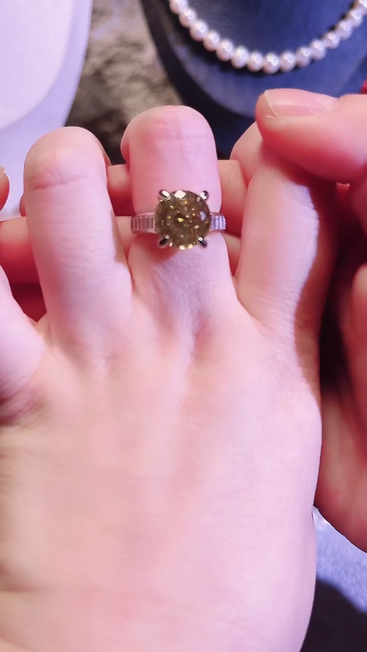 无925银时尚饰品如图所示