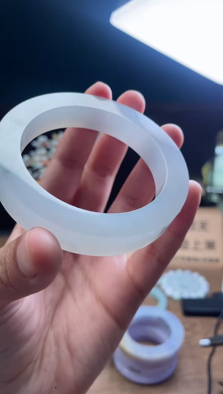 【闪购商品】定制翡翠手镯未镶嵌定制