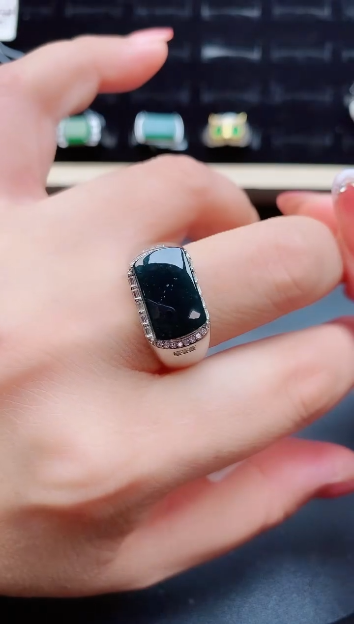 【闪购商品】翡翠戒指银S925镶嵌11211