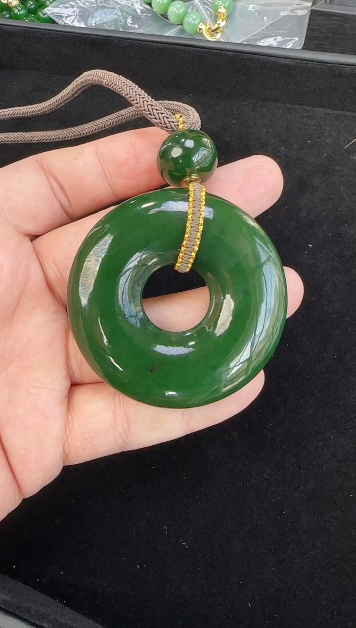 颈饰未镶嵌和田玉平安扣