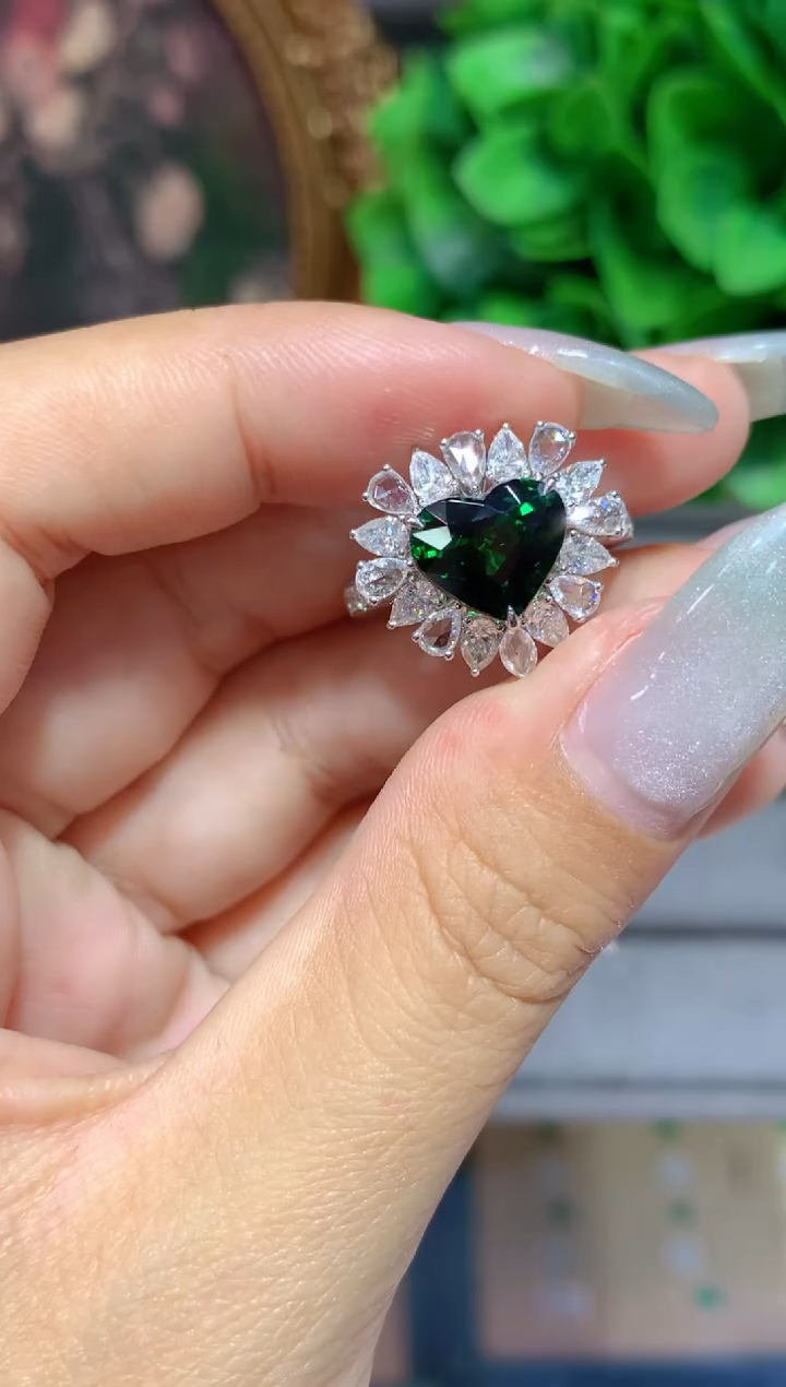 石榴石（沙弗莱）戒指18K金镶嵌3.14CT
