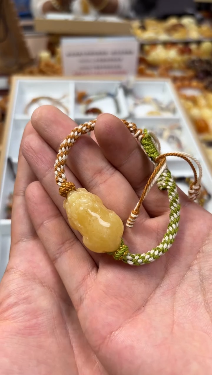 【闪购商品】蜜蜡裸石未镶嵌手绳