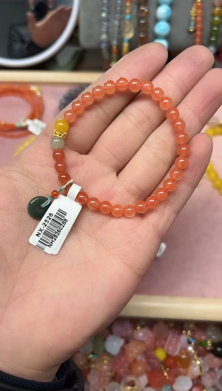 【闪购商品】南红玛瑙手串合金2526
