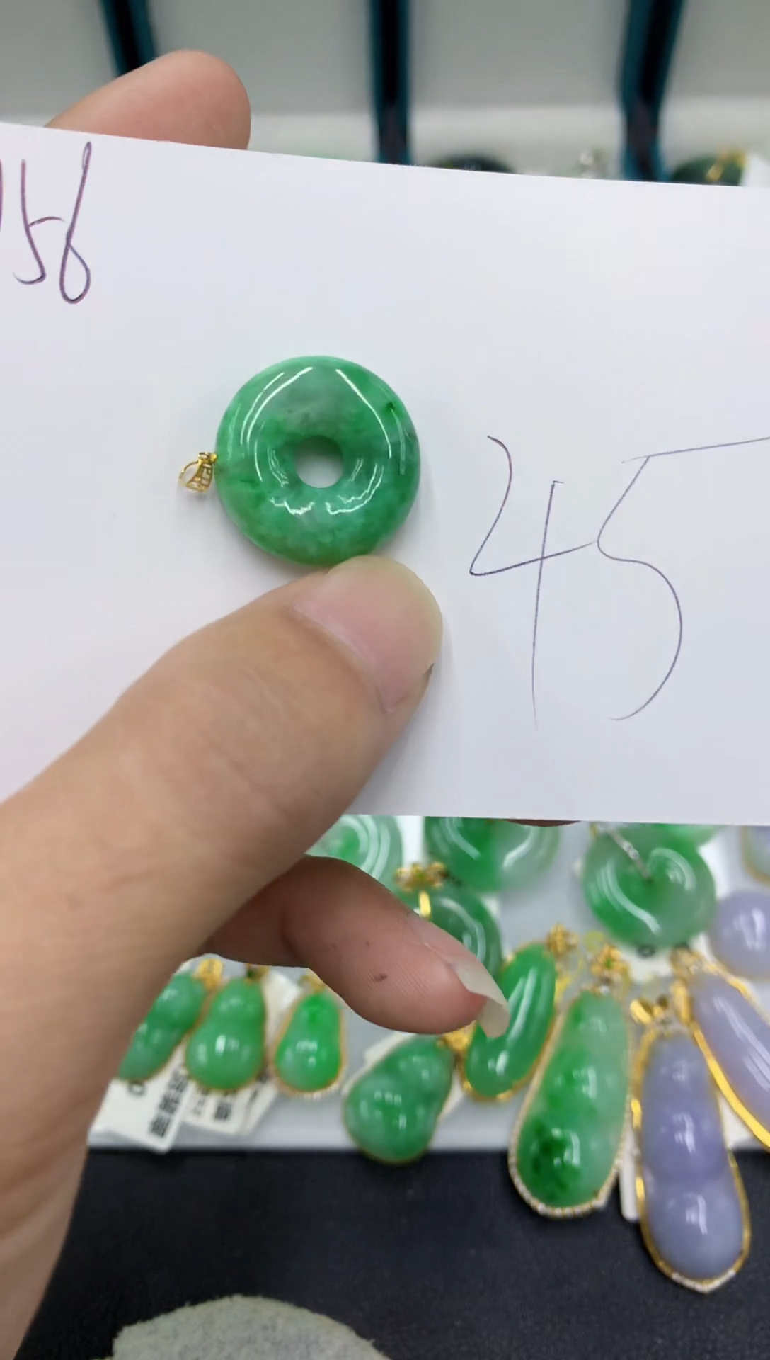 【闪购商品】翡翠颈饰18K金镶嵌翡翠