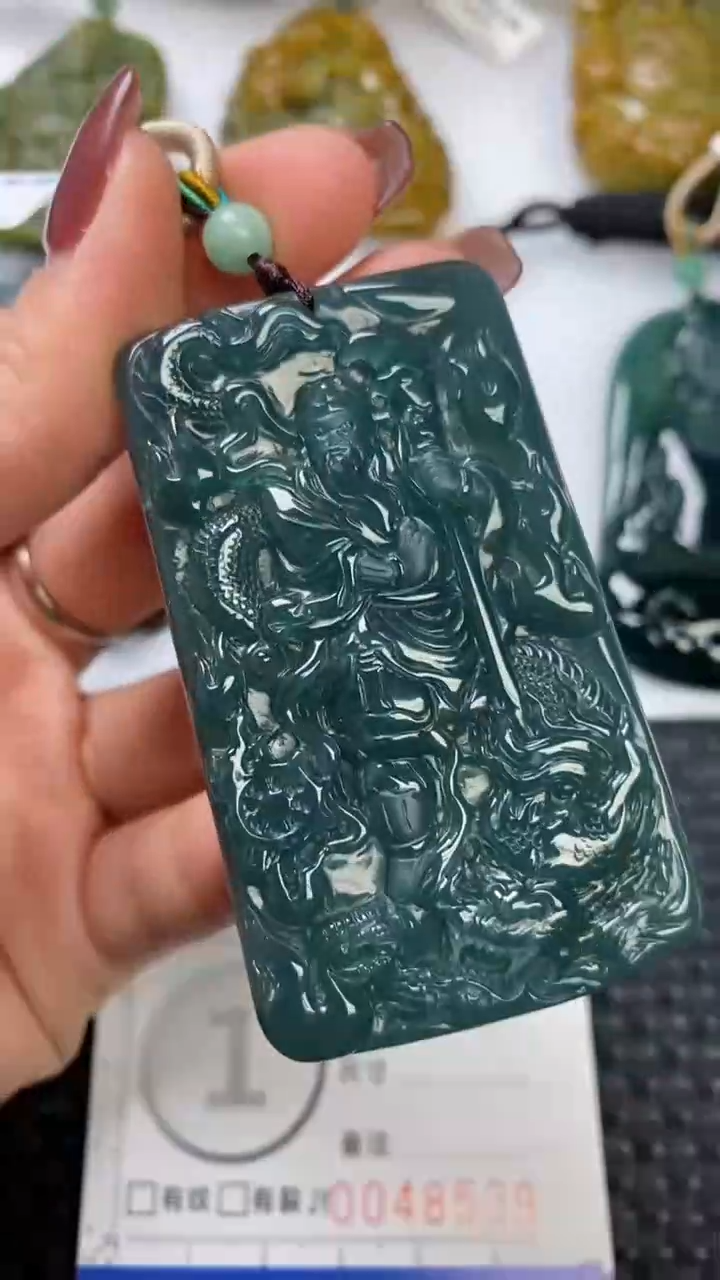 【闪购商品】翡翠颈饰未镶嵌1111111111111111
