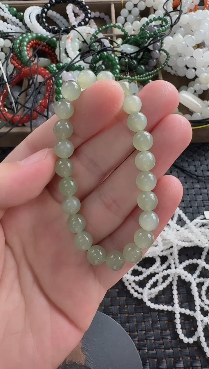 和田玉未镶嵌颈饰8mm晴水手串