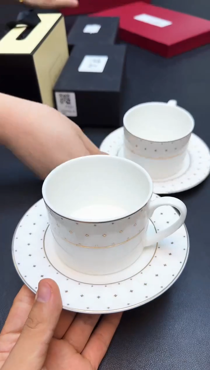 瓷片全新正品一件不留@@Y273