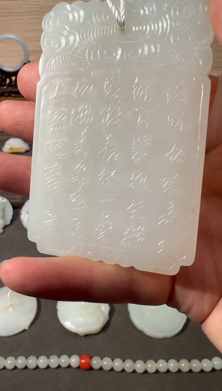 金梧**华111111111