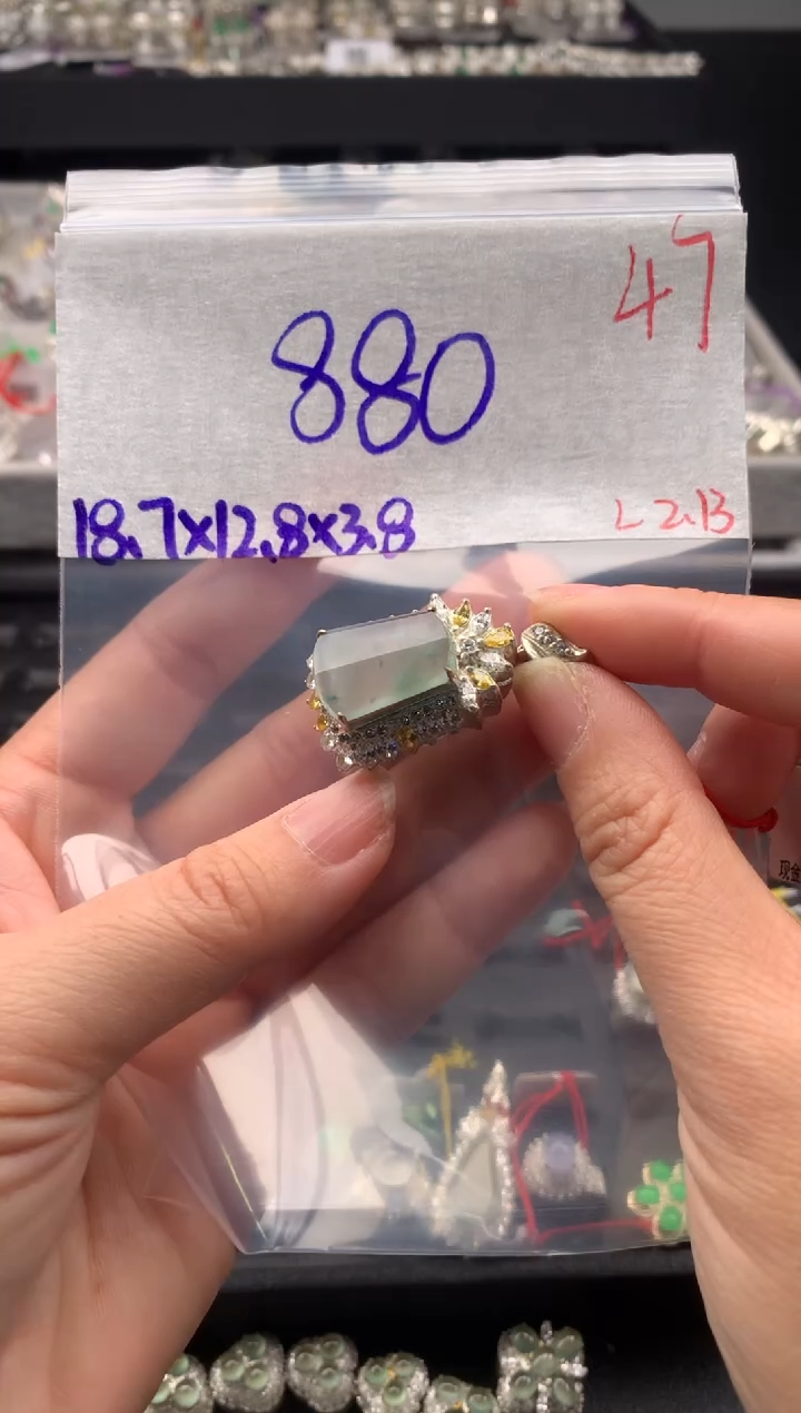 【闪购商品】定制翡翠未镶嵌毛货需精细抛光拍一发一