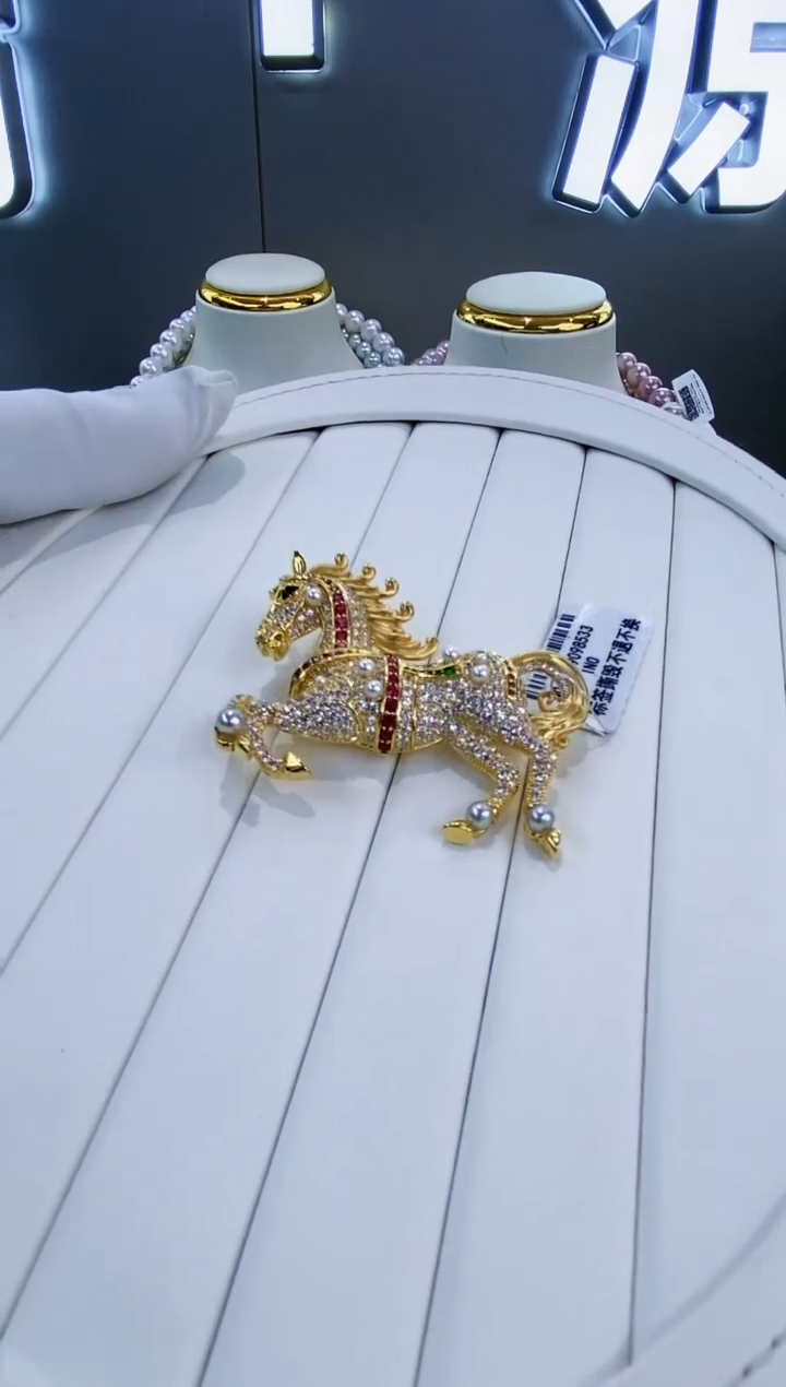 未镶嵌胸饰海水珍珠Y海水胸针
